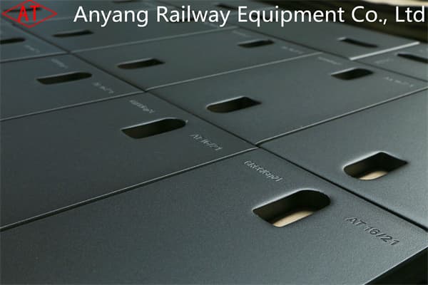 Iron Shoulder Baseplates, Track Tie Plates for Railroad Track Fastening Systems