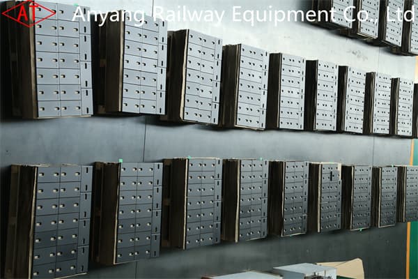 Various Railway Rail Tie Plates,  Iron Baseplates, Railway Fasteners for sale