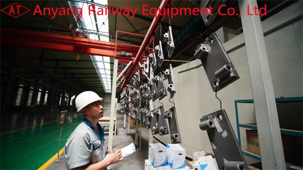 China Factory Railroad Rail Cast Iron Tie Plates, Rail Fasteners