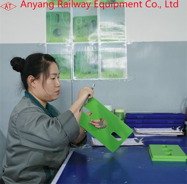 China Manufacturer Resilient Pads for Railway Rail Fastening System