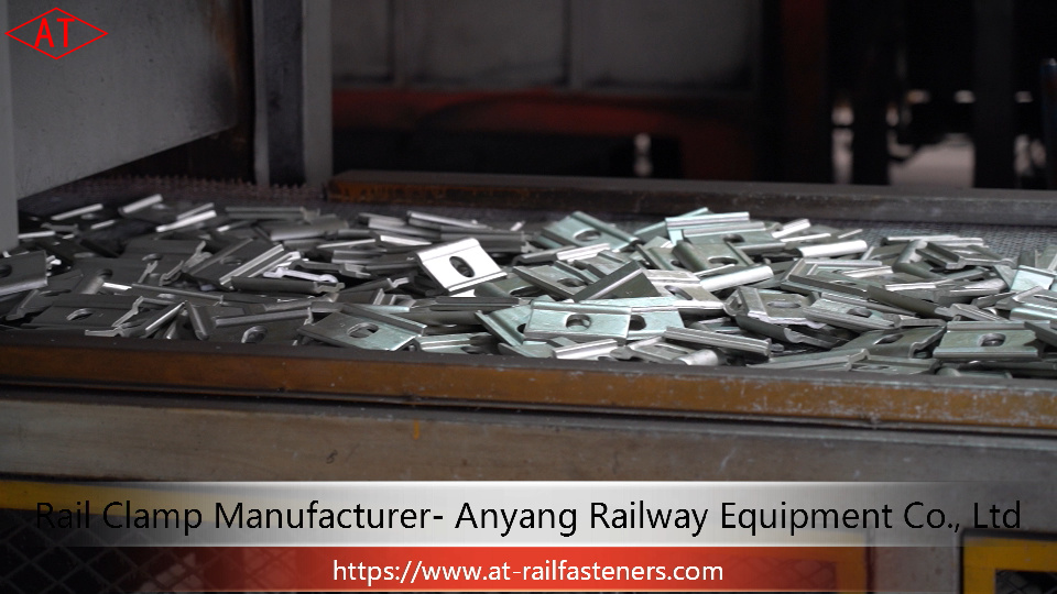 China Railroad Rail Clamps, Rail Gauge Baffle Plates Factory