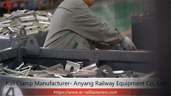 China Railway Rail Clamps, Rail Gauge Baffle Plates Manufacturer