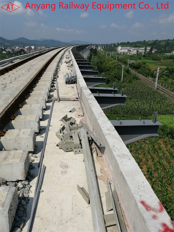 China Manufacturer – Goosenecks for Railway Bridge Sidewalk, Hot Dip Galvanized