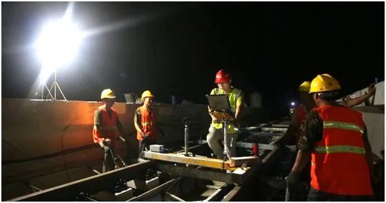 Steel spring floating plate vibration damping ballast for Qingdao Metro 13